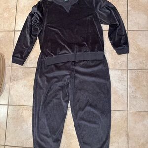 Honeydew USA Black Crew Neck Sweater